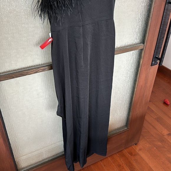 Mac Duggal FEATHER TRIM ONE SHOULDER DRAPED DRESS in black size 8. NEW $298 - Picture 10 of 11